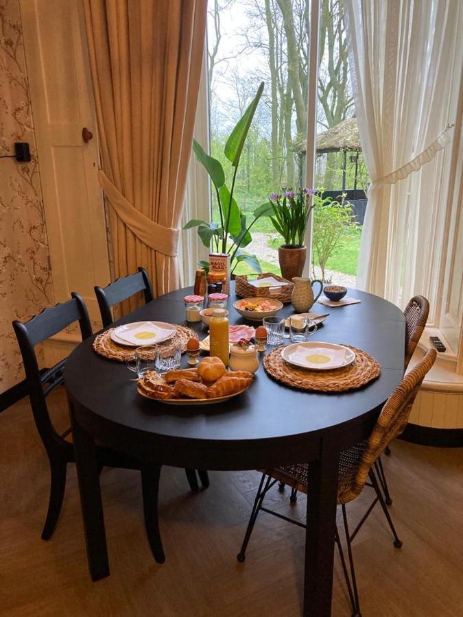 Pastorie Waaxens Bed & Breakfast Bagian luar foto